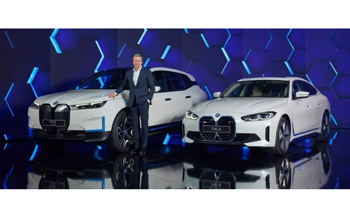 BMW špecifikácie a ceny nových elektromobilov i4 a iX
